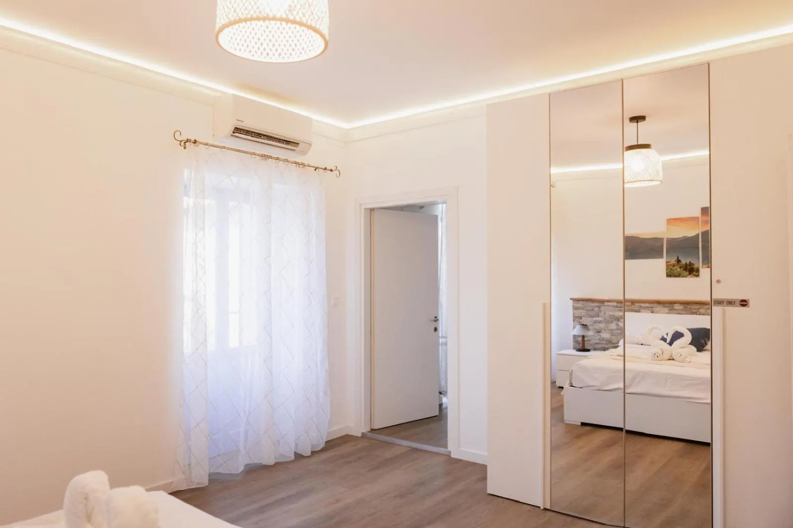 Apartment Emozione Del Lago Laglio Italy