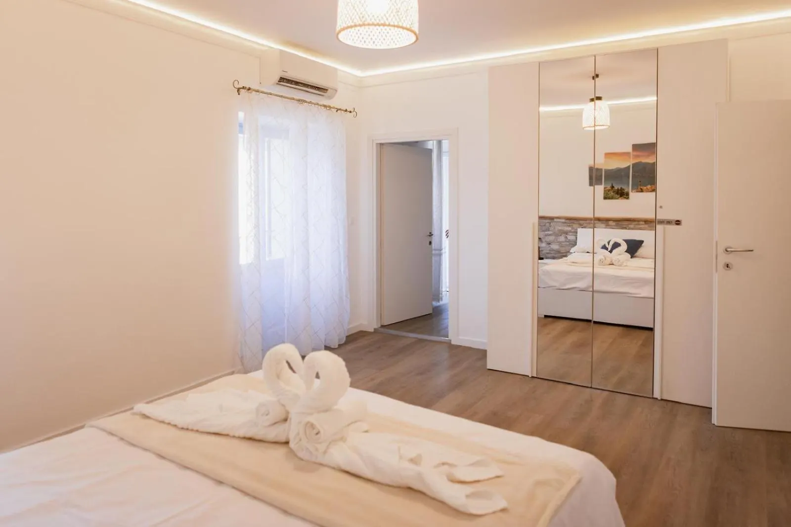 Emozione Del Lago Laglio Apartment
