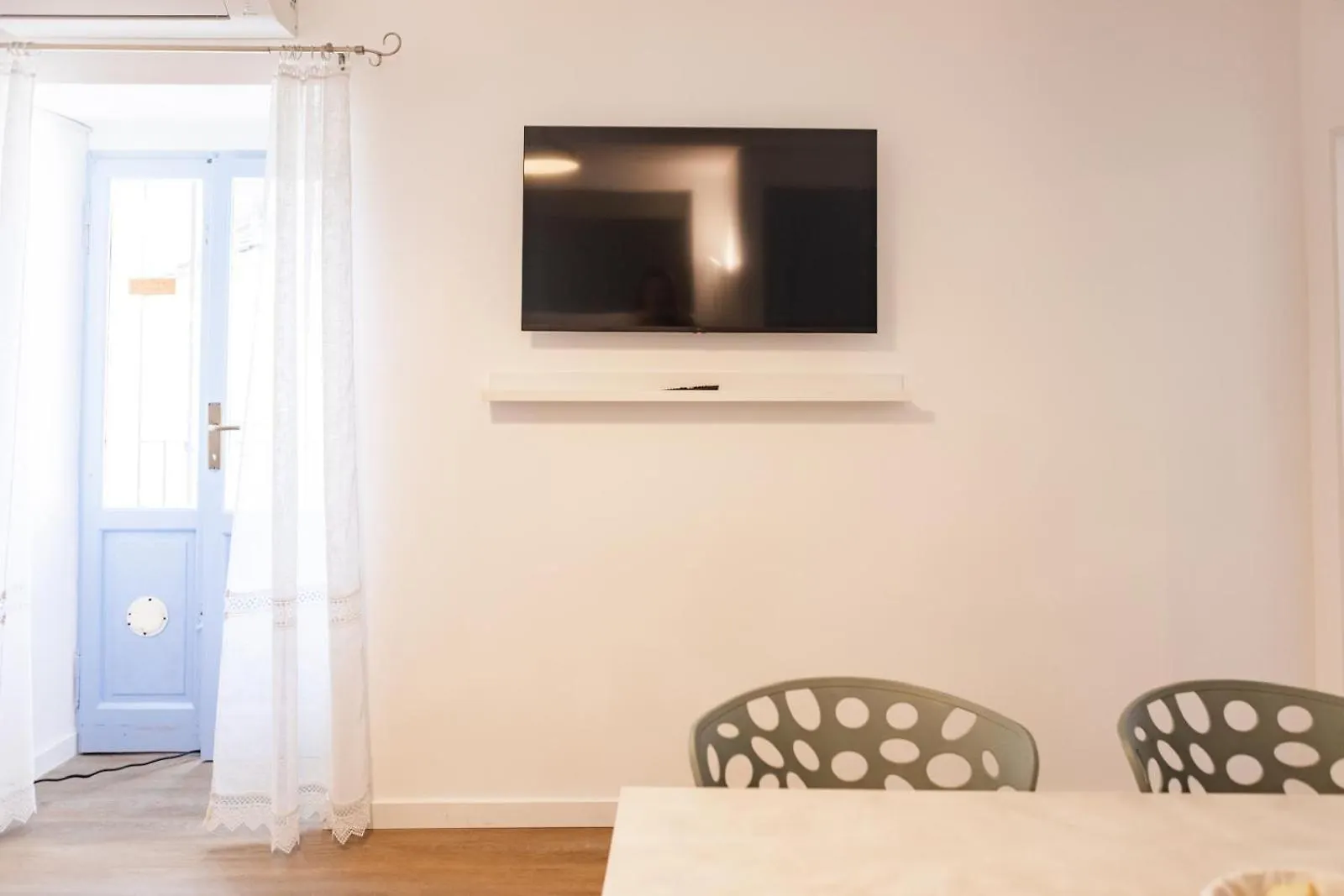 Emozione Del Lago Laglio Apartment